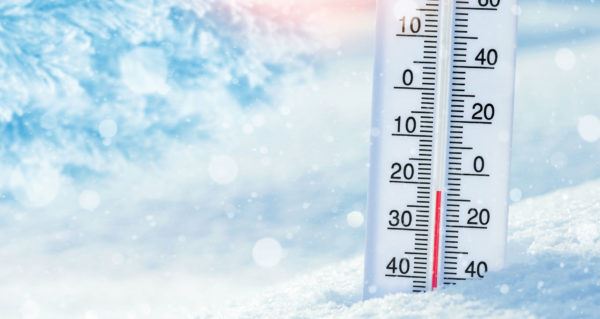 Cold-Winter-Weather-Safety-Tips-A195839884-600x319